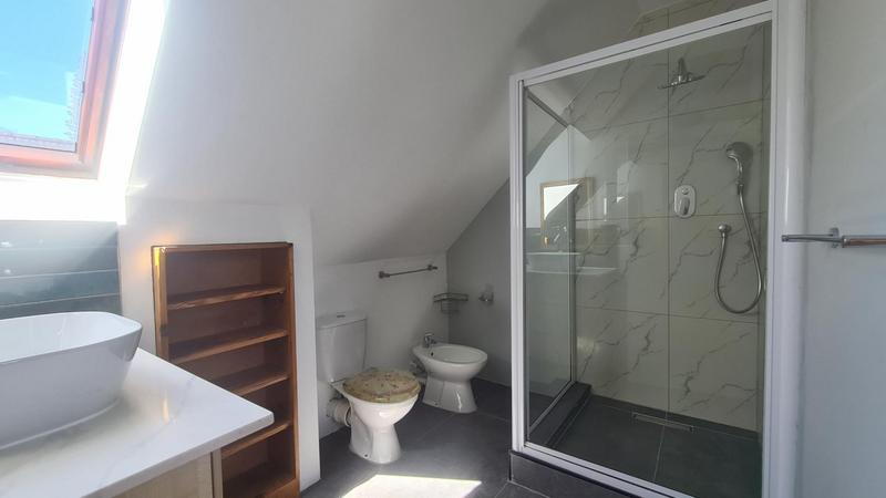 To Let 3 Bedroom Property for Rent in Pinelands Western Cape